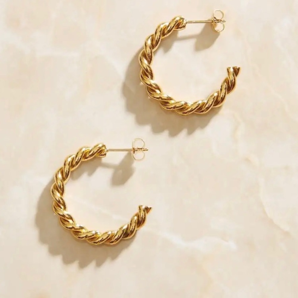 18k Gold Twist Hoop Earrings